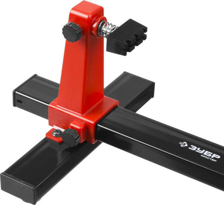 Штатив для фиксации электронных плат ЗУБР 55463-20 освобождает руки и позволяет легко осуществлять паяльные работы на электронной плате при помощи зажимов для крепления и  поворотного механизма.