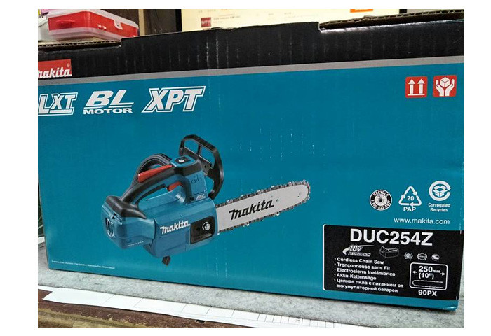 Аккумуляторная цепная пила MAKITA DUC254Z