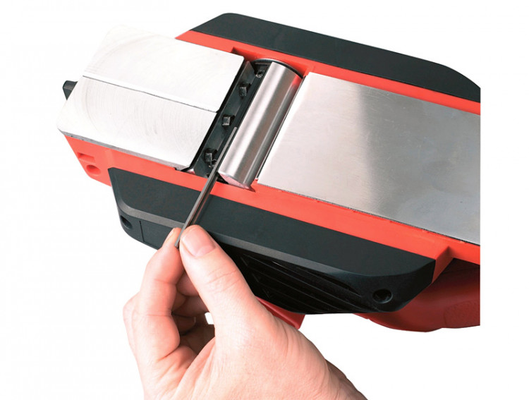 Рубанок BLACK&DECKER KW712KA