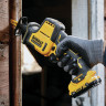 Аккумуляторная сабельная пила DeWALT DCS312D2