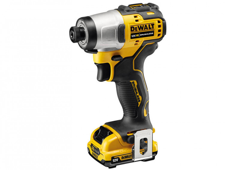 Аккумуляторный ударный шуруповерт DeWALT DCF801D2
