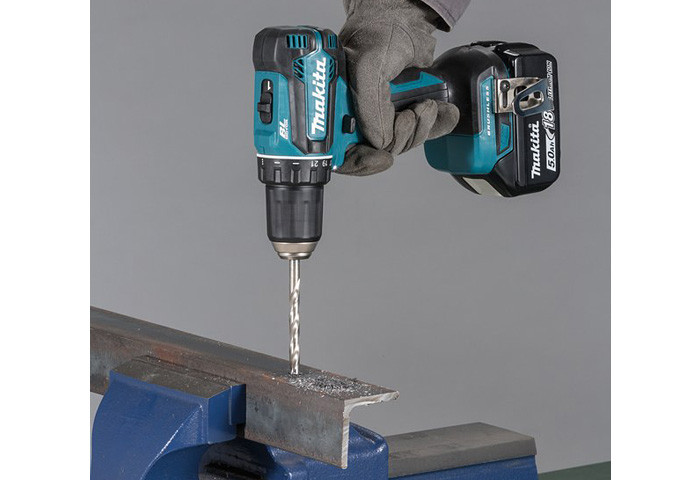 Аккумуляторная дрель-шуруповерт MAKITA DDF485Z