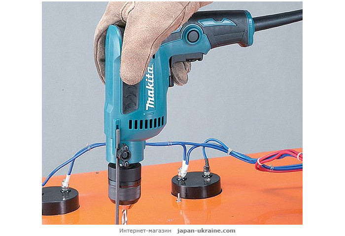 Дрель MAKITA DP2011