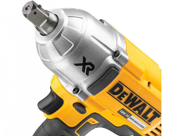 Аккумуляторный гайковерт DeWALT DCF899N
