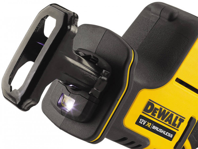 Аккумуляторная сабельная пила DeWALT DCS312NT