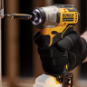 Аккумуляторный ударный шуруповерт DeWALT DCF801N
