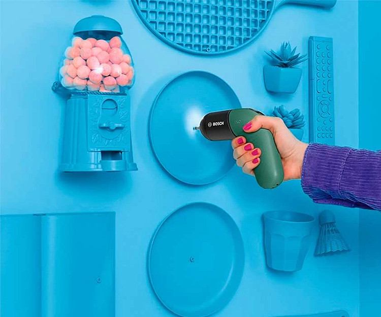 Аккумуляторный шуруповерт BOSCH IXO VI