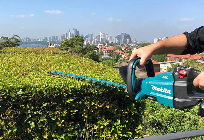 Аккумуляторный кусторез MAKITA DUH502Z