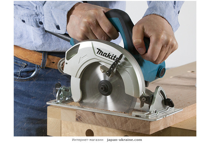 Дисковая пила MAKITA HS6601
