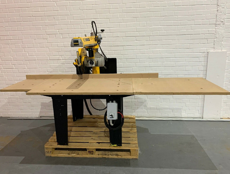 Радиально-консольная пила DeWALT DW729KN