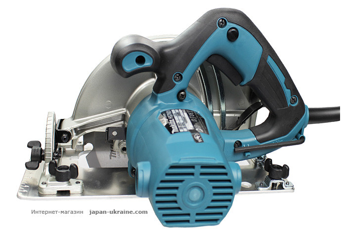 Дисковая пила MAKITA HS7601