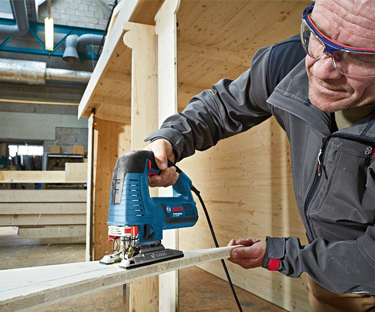 Лобзик BOSCH GST 160 BCE (L-BOXX)