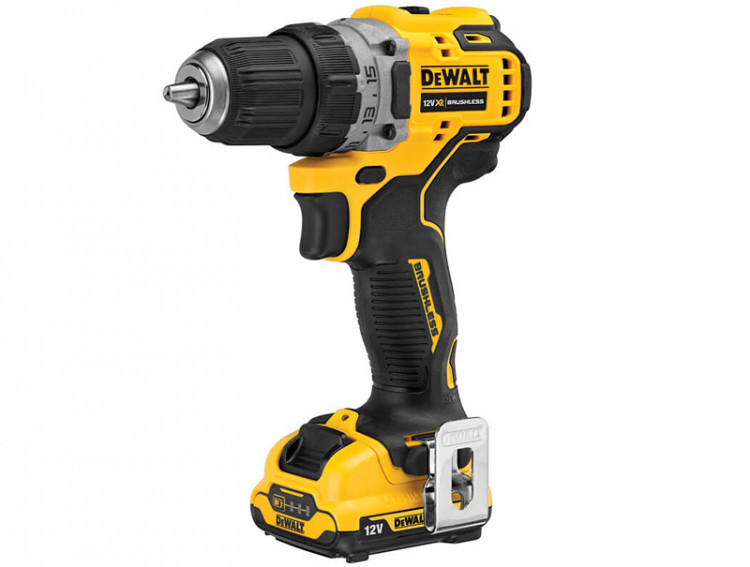 Аккумуляторная дрель-шуруповерт DeWALT DCD701D2