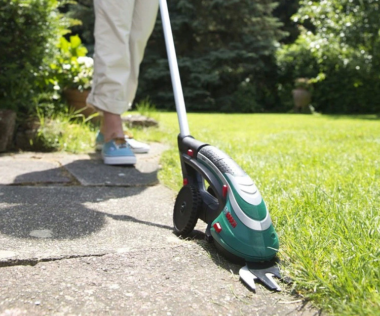 Аккумуляторные ножницы для травы BOSCH ISIO 3