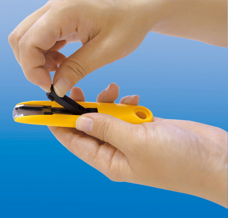 Нож безопасный с трапециевидным лезвием OLFA OL-SK-7