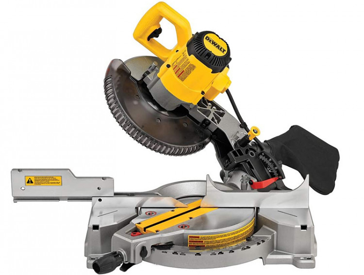 Торцовочная пила DeWALT DWS713