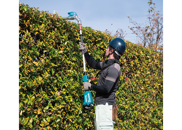 Аккумуляторный кусторез MAKITA DUN500WZ