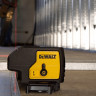 Лазерный уровень DeWALT DW083K