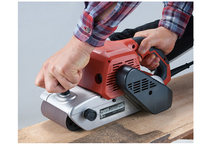 Ленточная шлифмашина MAKITA M9400