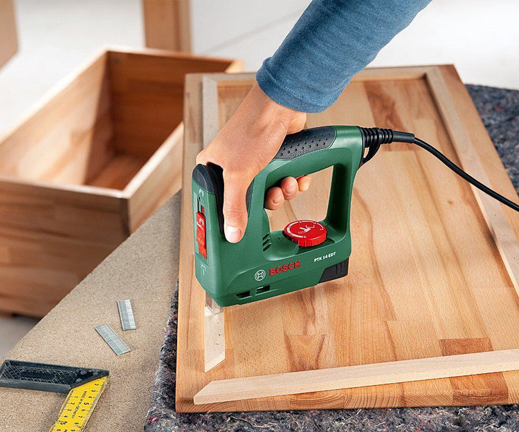 Степлер BOSCH PTK 14 EDT