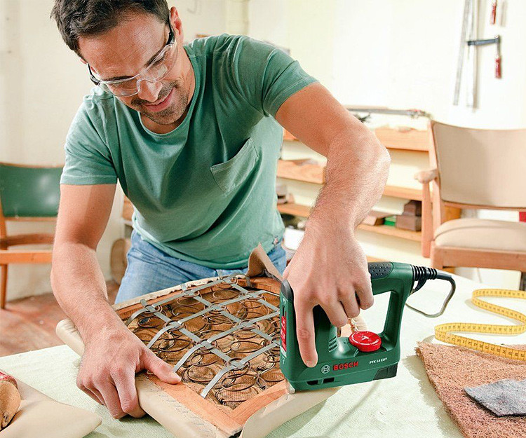 Степлер BOSCH PTK 14 EDT