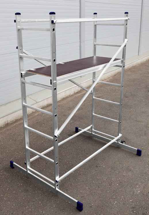 Вышка тура СИБИН 38840-3 - это многофункциональная конструкция для ремонтно-отделочных и монтажных работ в доме и на улице. Устойчивая конструкция в сочетании с высококачественными материалами обеспечивают надежность и простоту эксплуатации. Специальные с