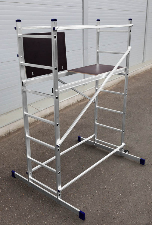 Вышка тура СИБИН 38840-3 - это многофункциональная конструкция для ремонтно-отделочных и монтажных работ в доме и на улице. Устойчивая конструкция в сочетании с высококачественными материалами обеспечивают надежность и простоту эксплуатации. Специальные с