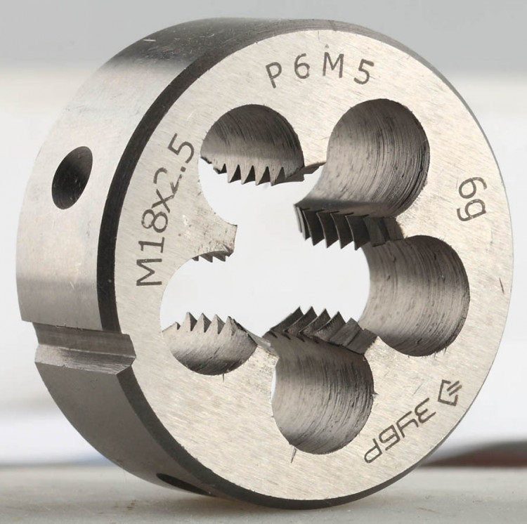 Плашка метрическая ЗУБР 4-28023-18-2.5