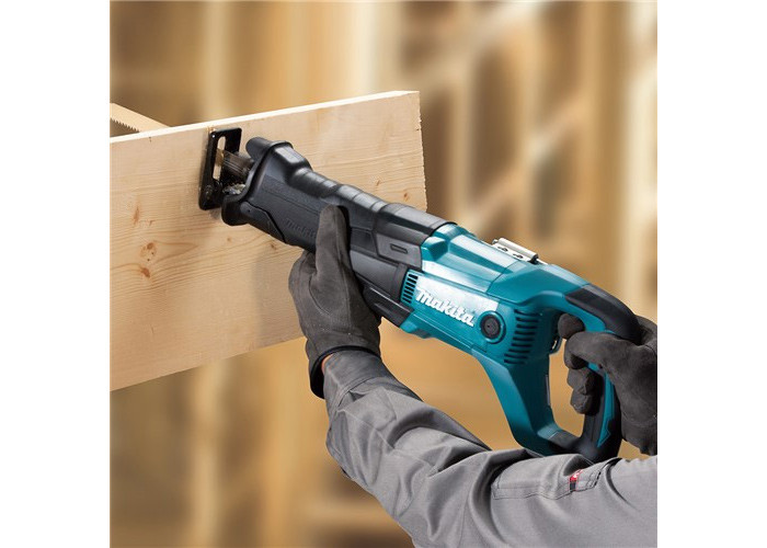 Сабельная пила (ножовка) MAKITA JR3061T