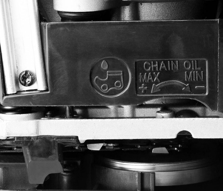 Пила цепная бензиновая ЗУБР ПБЦ-560 45ДП