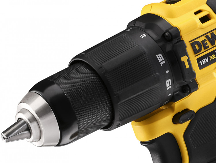 Аккумуляторная дрель-шуруповерт DeWALT DCD709S2T