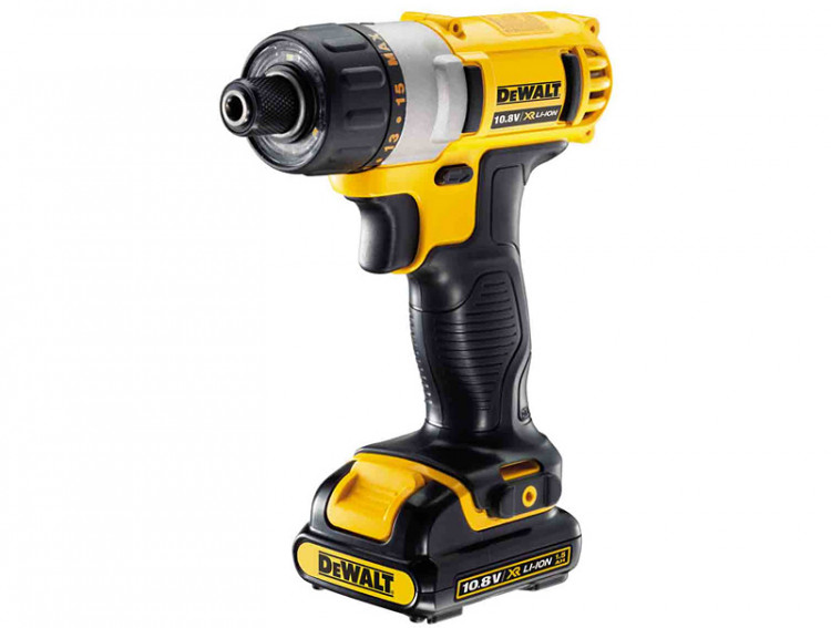 Аккумуляторный шуруповерт DeWALT DCF610S2