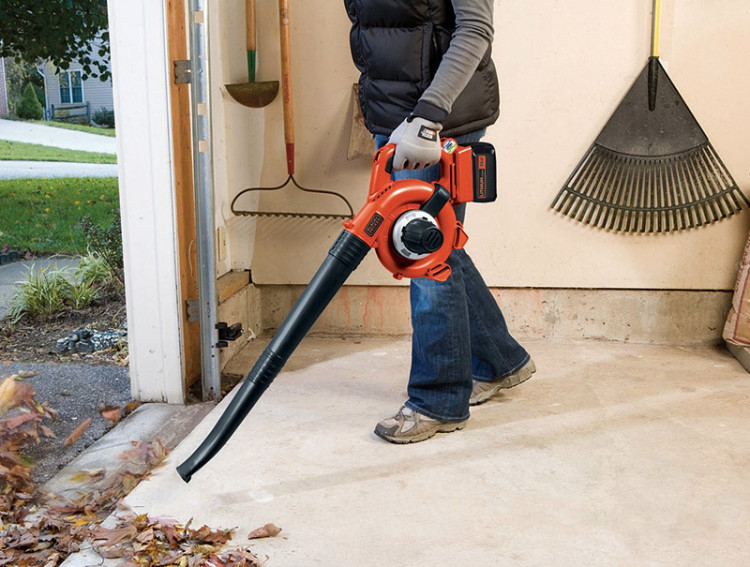 Пылесос-воздуходувка BLACK&DECKER GWC3600L20