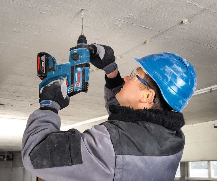 Аккумуляторный перфоратор BOSCH GBH 18 V-EC (Solo)