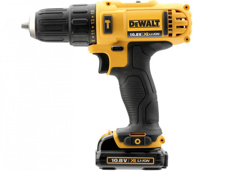 Аккумуляторная дрель-шуруповерт DeWALT DCD716C2