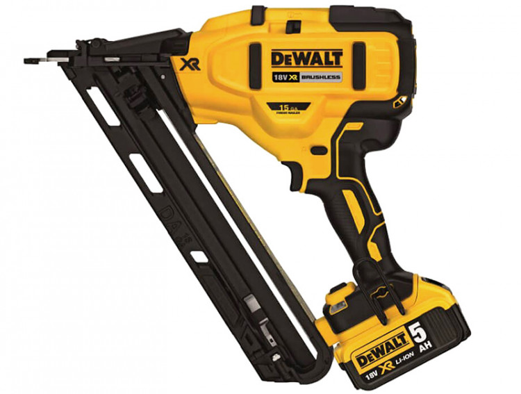 Аккумуляторный гвоздезабиватель DeWALT DCN650P2