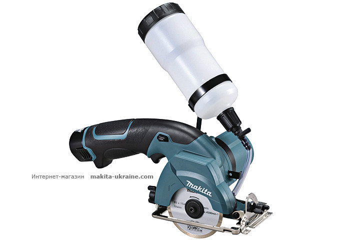 Аккумуляторная дисковая пила MAKITA CC300DW