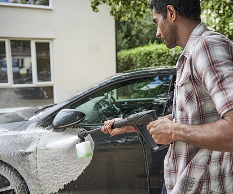 Мойка высокого давления BOSCH UniversalAquatak 135