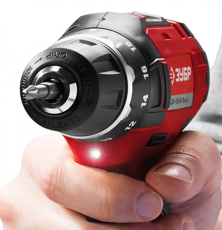 Аккумуляторная дрель шуруповерт ЗУБР ДА-12-2-Ли КМ3