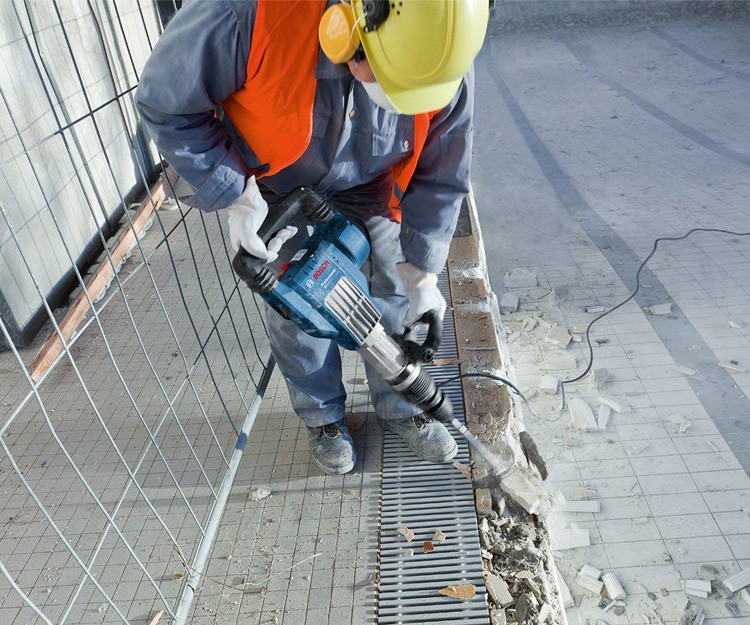 Отбойный молоток BOSCH GSH 11 VC