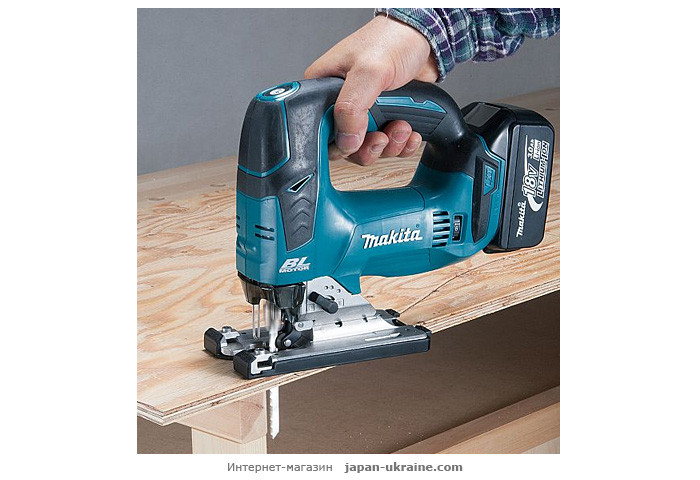 Аккумуляторный лобзик MAKITA DJV182Z