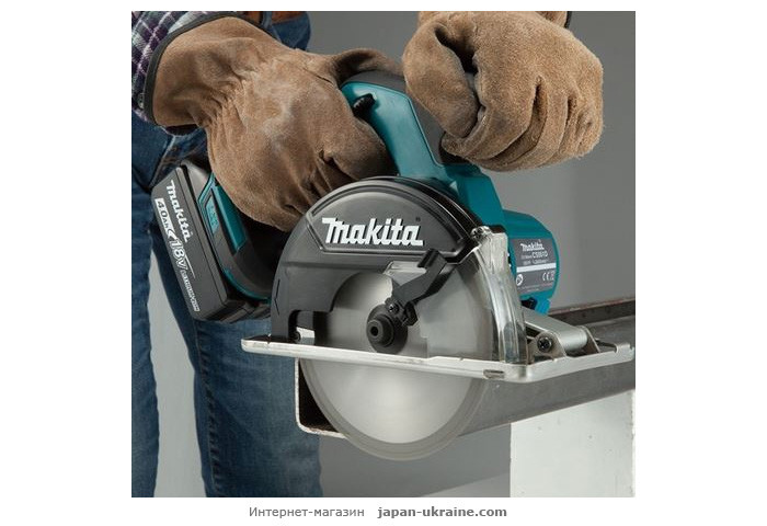 Аккумуляторная дисковая пила MAKITA DCS551Z
