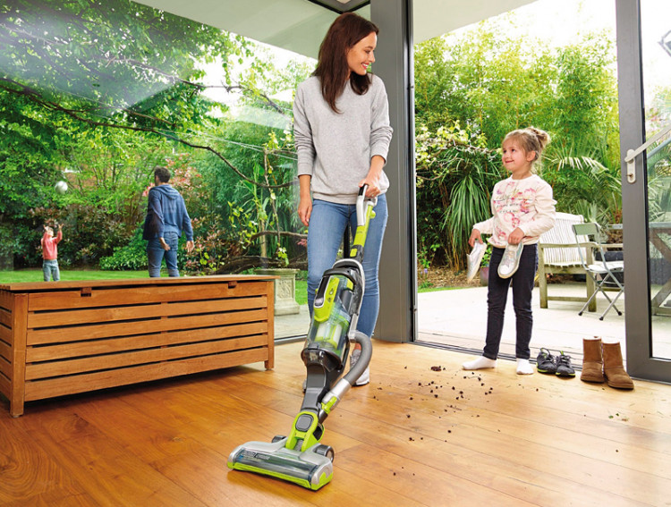 Пылесос-электровеник BLACK&DECKER CUA525BHA